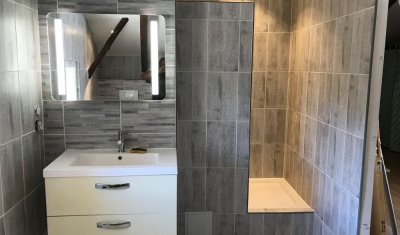Création et rénovation salle de bain moderne sur mesure clé en main à Béziers